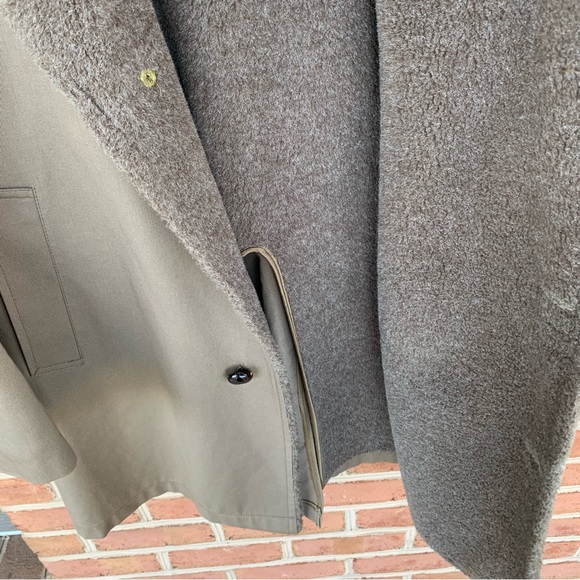 Mens immaculate wide collared overcoat   Size 42 regular - Picture 9 of 10